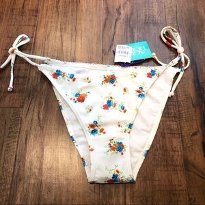 Agua Doce Cheeky Bikini bottoms small floral large